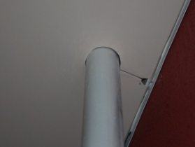 обход трубы натяжной потолок